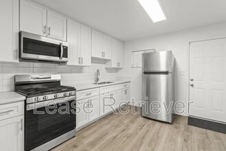 135 Pacific Rd in Manteca, CA - Building Photo - Building Photo