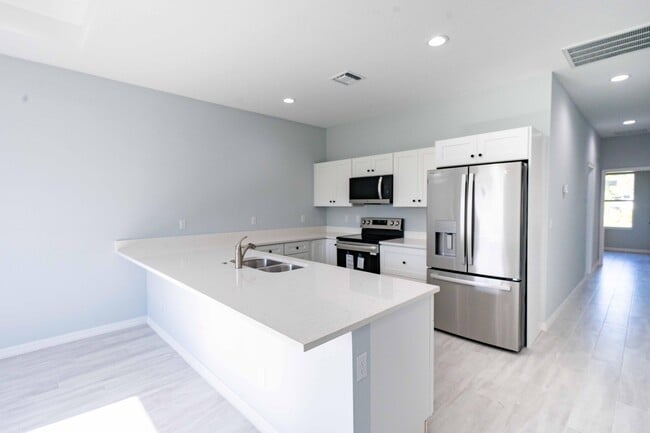 1125-1111 11th Ct SW in Vero Beach, FL - Foto de edificio - Building Photo