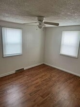 510 Ellen Dr in Carmi, IL - Building Photo - Building Photo