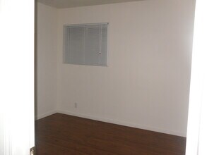 1380 Old Stone Way in San Jose, CA - Foto de edificio - Building Photo
