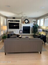 4080 Meadowlark Dr in Calabasas, CA - Building Photo - Building Photo