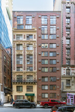 9 E 32nd St in New York, NY - Building Photo - Building Photo