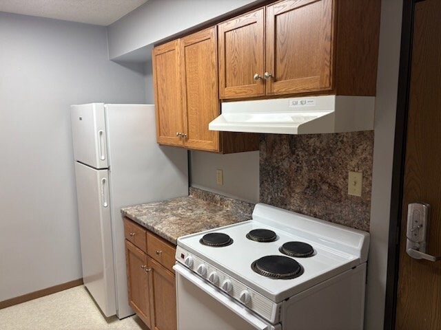 property at 904 E Milwaukee Ave