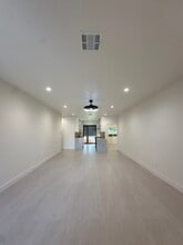5405 Roosevelt Ave, Unit 1 in Santa Ana, CA - Building Photo - Building Photo