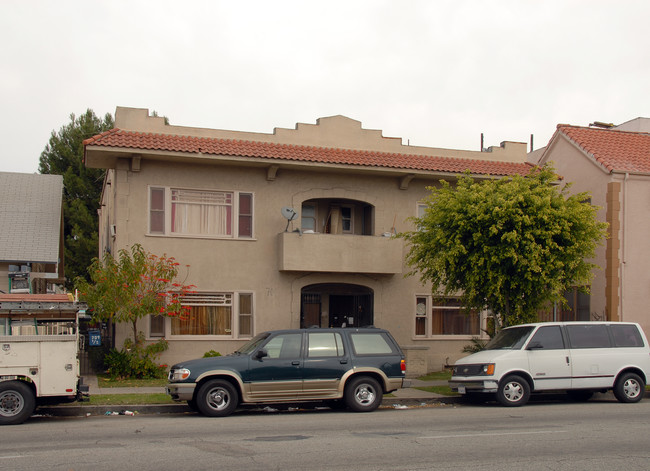 709-715 E 7th St in Long Beach, CA - Building Photo - Building Photo