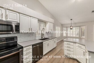 2547 E Taro Ln in Phoenix, AZ - Building Photo - Building Photo