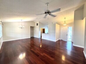 4818 Breezy Palms Ct in Windermere, FL - Building Photo - Building Photo