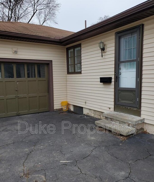 37 Linda Dr in Rochester, NY - Building Photo - Building Photo