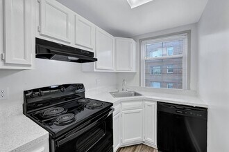 River Hill Apartments in Washington, DC - Building Photo - Building Photo