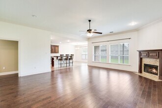 115 Woodhaven Rd in Youngsville, LA - Building Photo - Building Photo