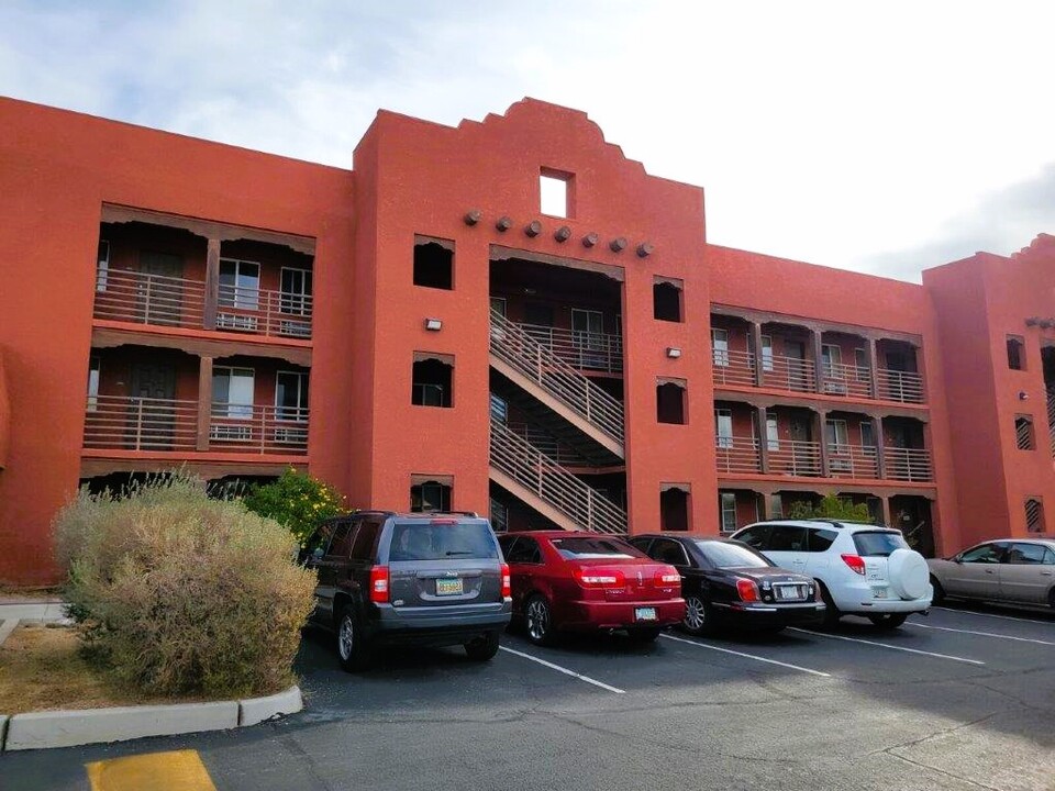 Marble Canyon Manor Apartments in Bullhead City, AZ - Building Photo