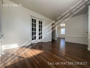 437 E Oak St in Lodi, CA - Building Photo - Building Photo