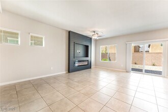 3760 Seyfert Ave in North Las Vegas, NV - Foto de edificio - Building Photo
