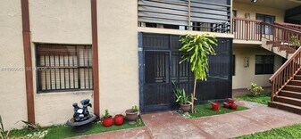 6540 W 26th Dr in Hialeah, FL - Building Photo