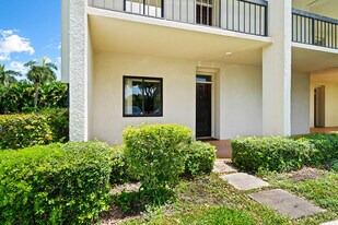 3000 Presidential Way in West Palm Beach, FL - Building Photo