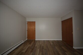 6449 Montgomery Rd in Cincinnati, OH - Building Photo - Building Photo