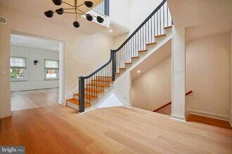 1329 Connecticut Ave NW in Washington, DC - Building Photo - Building Photo