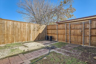 1542 Butterfield Dr in Mesquite, TX - Building Photo - Building Photo