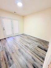 606 North St, Unit Apt A in Belmont, NC - Foto de edificio - Building Photo