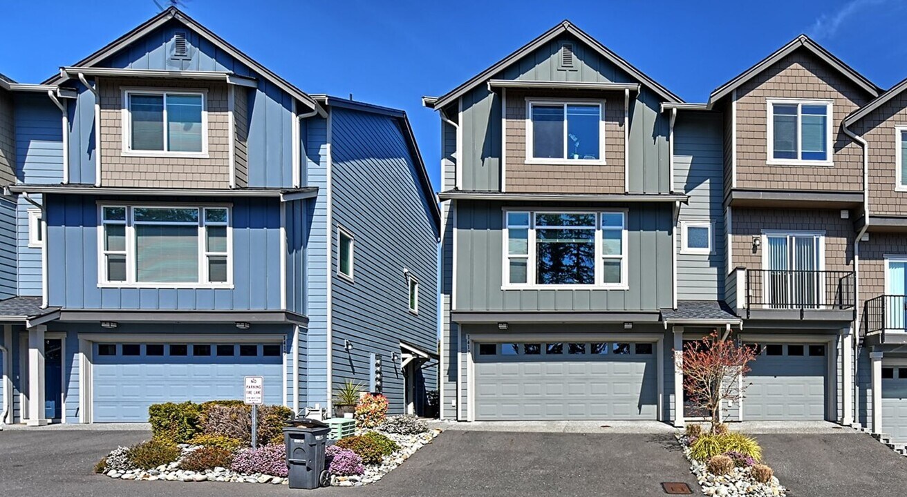 1413 105th Pl SE in Everett, WA - Building Photo