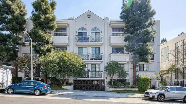 860 S Lucerne Blvd, Unit 101 in Los Angeles, CA - Foto de edificio - Building Photo