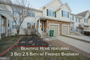 152 Hearthstone Ln in Evesham, NJ - Building Photo