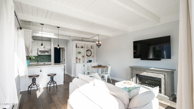 5510 Driftwood St in Oxnard, CA - Building Photo - Building Photo