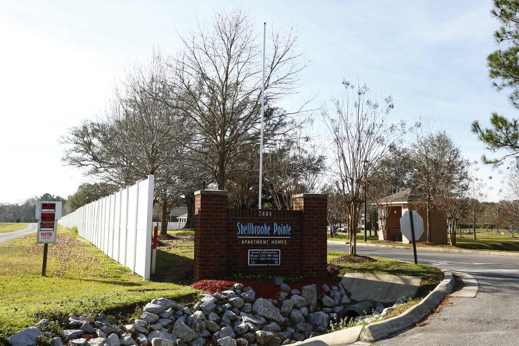 Shellbrooke Pointe Apartments in Fairhope, AL