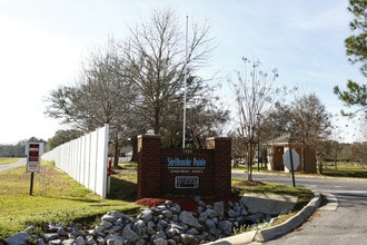 Shellbrooke Pointe Apartments in Fairhope, AL - Foto de edificio - Building Photo