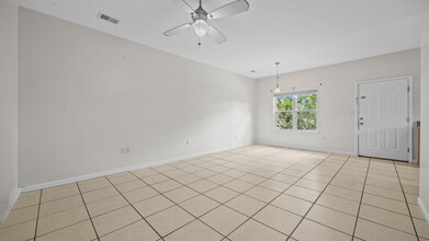 601 S Cedar St in Foley, AL - Foto de edificio - Building Photo