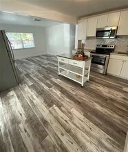 2125 8th St, Unit SINGLE FAMILY HOME in Sarasota, FL - Foto de edificio - Building Photo