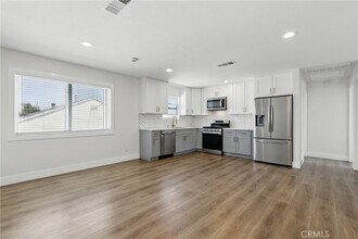 17017 Crenshaw Blvd in Torrance, CA - Building Photo - Building Photo