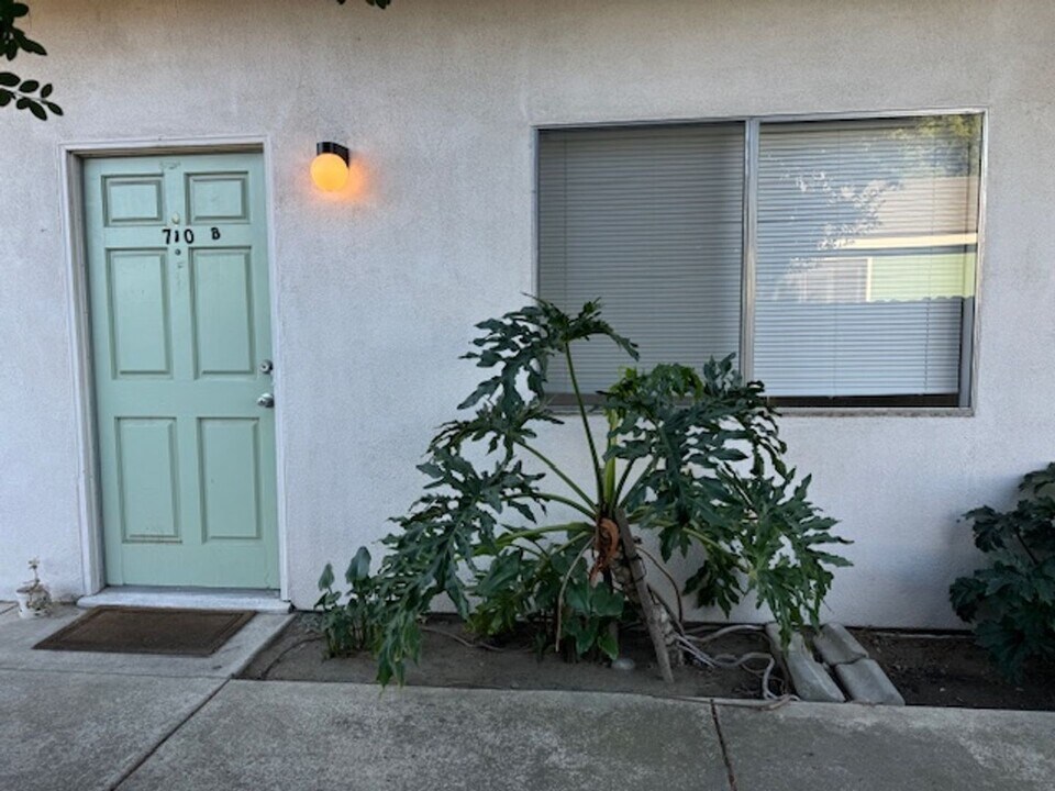 710 Key Ave-Unit -Wentworth Properties in Ripon, CA - Building Photo