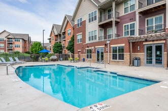 The Vue at Pinnacle Park in Fitchburg, WI - Foto de edificio - Other