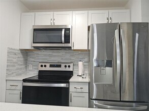 6409 Burns St in Austin, TX - Building Photo - Building Photo
