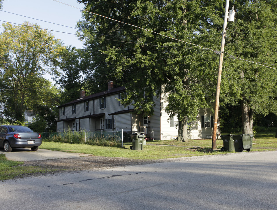 9524 Community Rd in Windham, OH - Building Photo