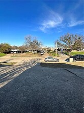 5360 Wonder Dr in Fort Worth, TX - Building Photo - Building Photo