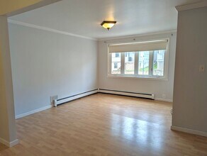 121 S Feltus St in South Amboy, NJ - Building Photo - Building Photo