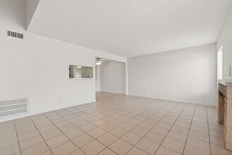 12519 Ashford Meadow Dr, Unit B in Houston, TX - Building Photo - Building Photo