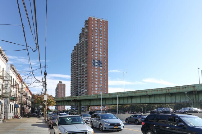 260 65th St in Brooklyn, NY - Foto de edificio - Building Photo