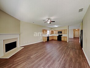 2006 Farm Hill Ct in Stockbridge, GA - Foto de edificio - Building Photo