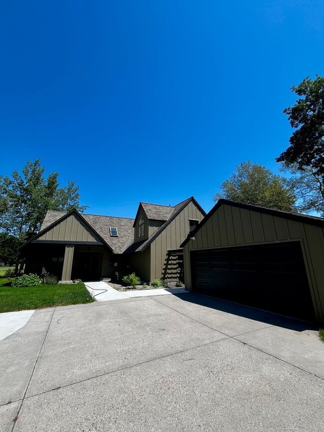 property at 9 Park Plaza Rd
