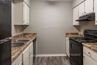 Vines at Edmond in Edmond, OK - Building Photo - Interior Photo