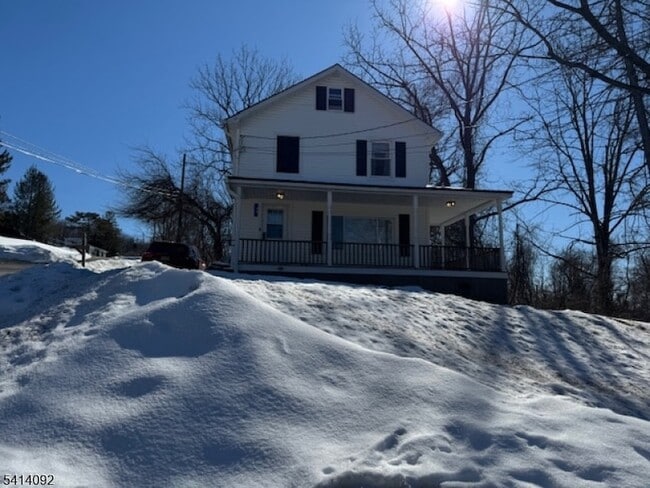 property at 44 Oak St