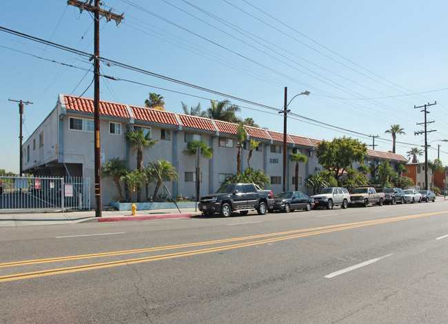 Marine Bay Apartments in Gardena, CA - Building Photo - Building Photo