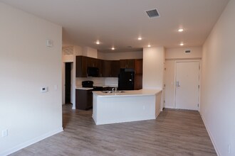 5885 W 14th Ave-Unit -302 in Lakewood, CO - Building Photo - Building Photo