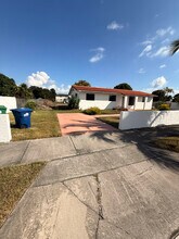 17855 SW 105th Ave in Miami, FL - Building Photo - Building Photo
