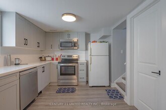 818 Orpington Rd in Peterborough, ON - Building Photo - Building Photo