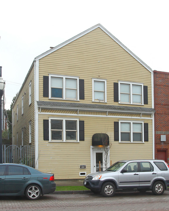 Viking Apartments in Tacoma, WA - Building Photo