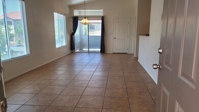 3354 Indian Shadow St in Las Vegas, NV - Building Photo - Building Photo